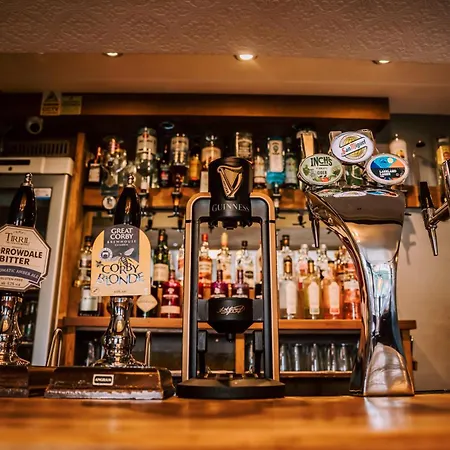 Отель Allerdale Court 3*